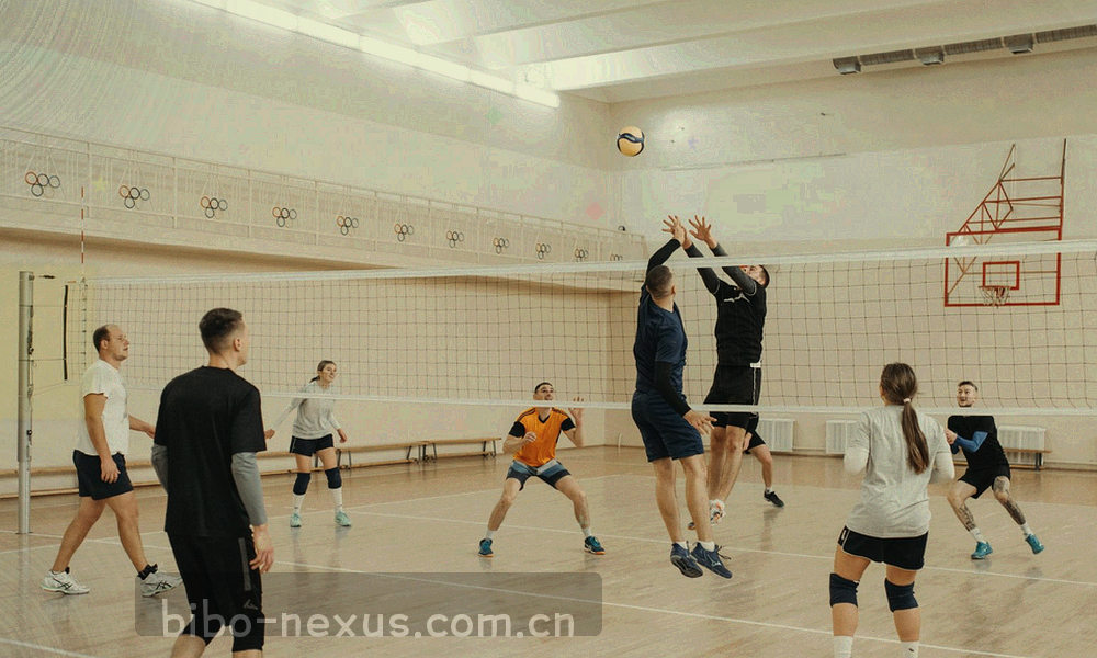 上下两条横向进度轨道，轨道上各有两段不同色块，段间以虚线刻度分隔
